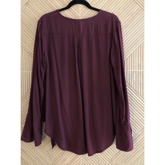 Burgundy Cloth Stone Linen Blouse - Picture 2 of 2
